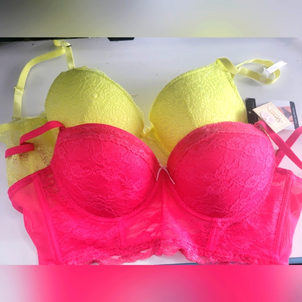 2 brand new bras
